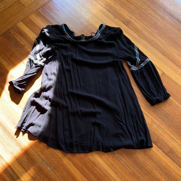 Boho Forever 21 babydoll dress with embroidery and tassels, Size L - Picture 4 of 8